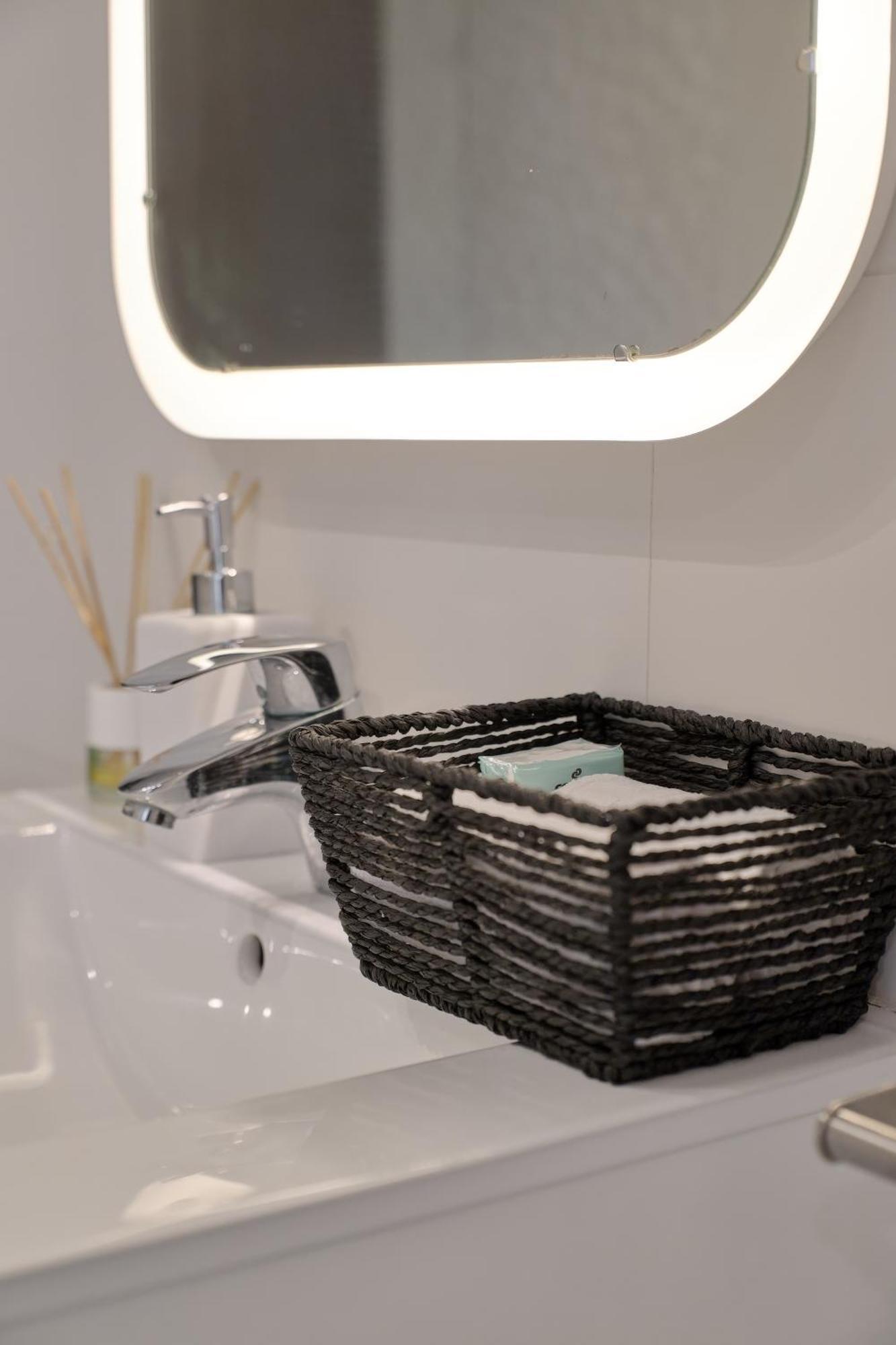 Apartamento Soleado En Plaza Del Carmen Valence Extérieur photo